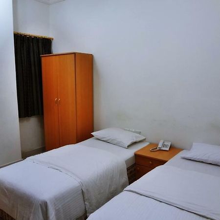 Plaza Hotel Muscat Luaran gambar