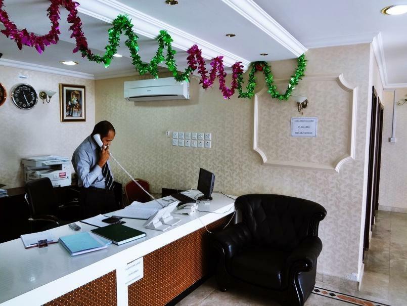 Plaza Hotel Muscat Luaran gambar