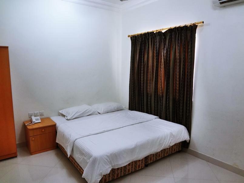 Plaza Hotel Muscat Luaran gambar